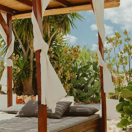 Boutique Gufo Nocleg ze śniadaniem 4*