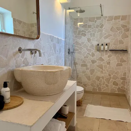 Boutique Gufo فندق مبيت وإفطار 4*