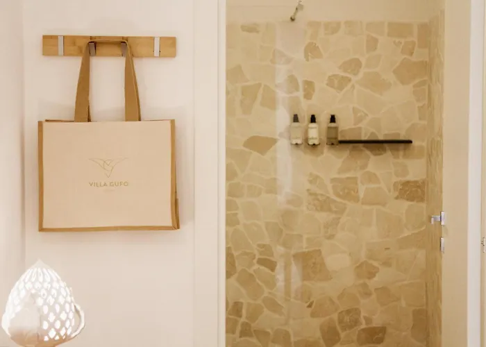 Boutique Gufo 오스투니